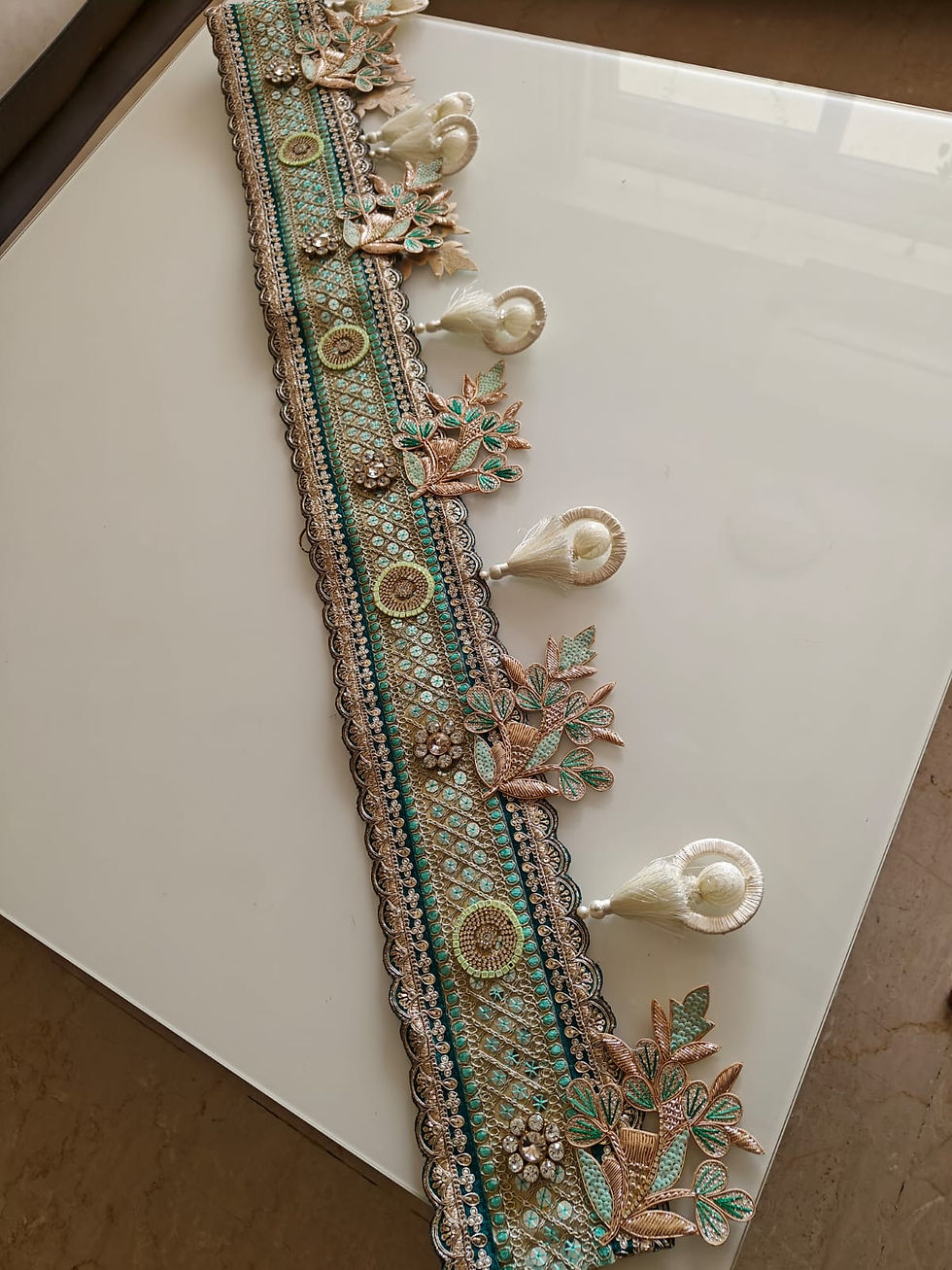 Thumbnail: seagreen with matching moti