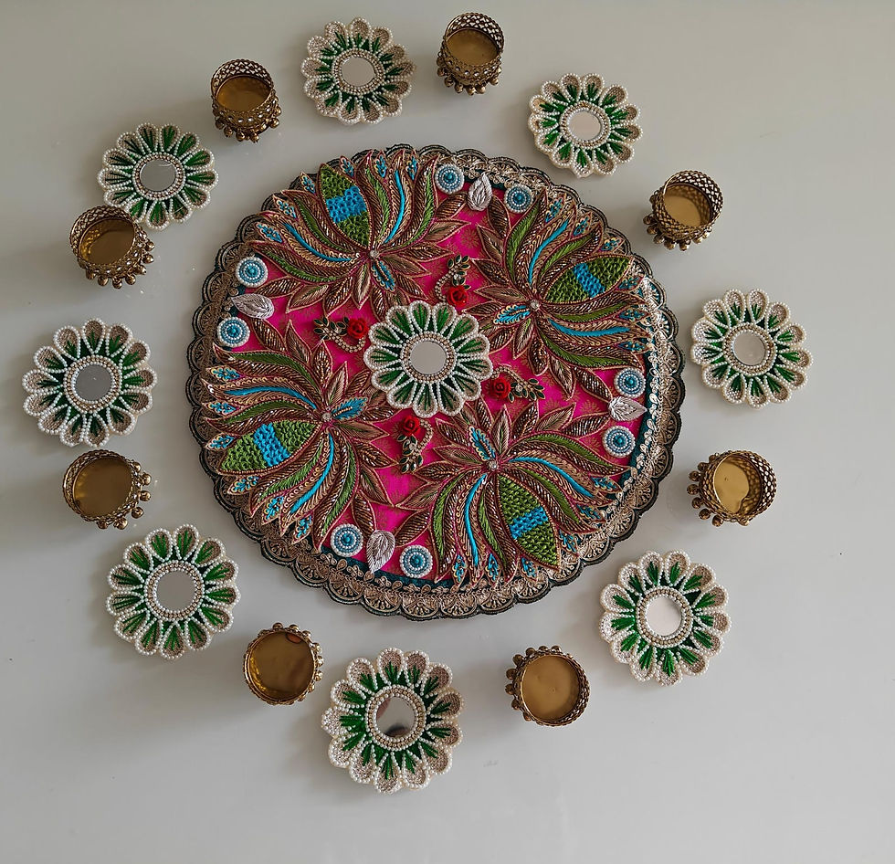 Thumbnail: Lotus with french knots