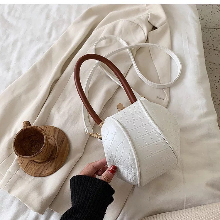 Thumbnail: Bougie Bag