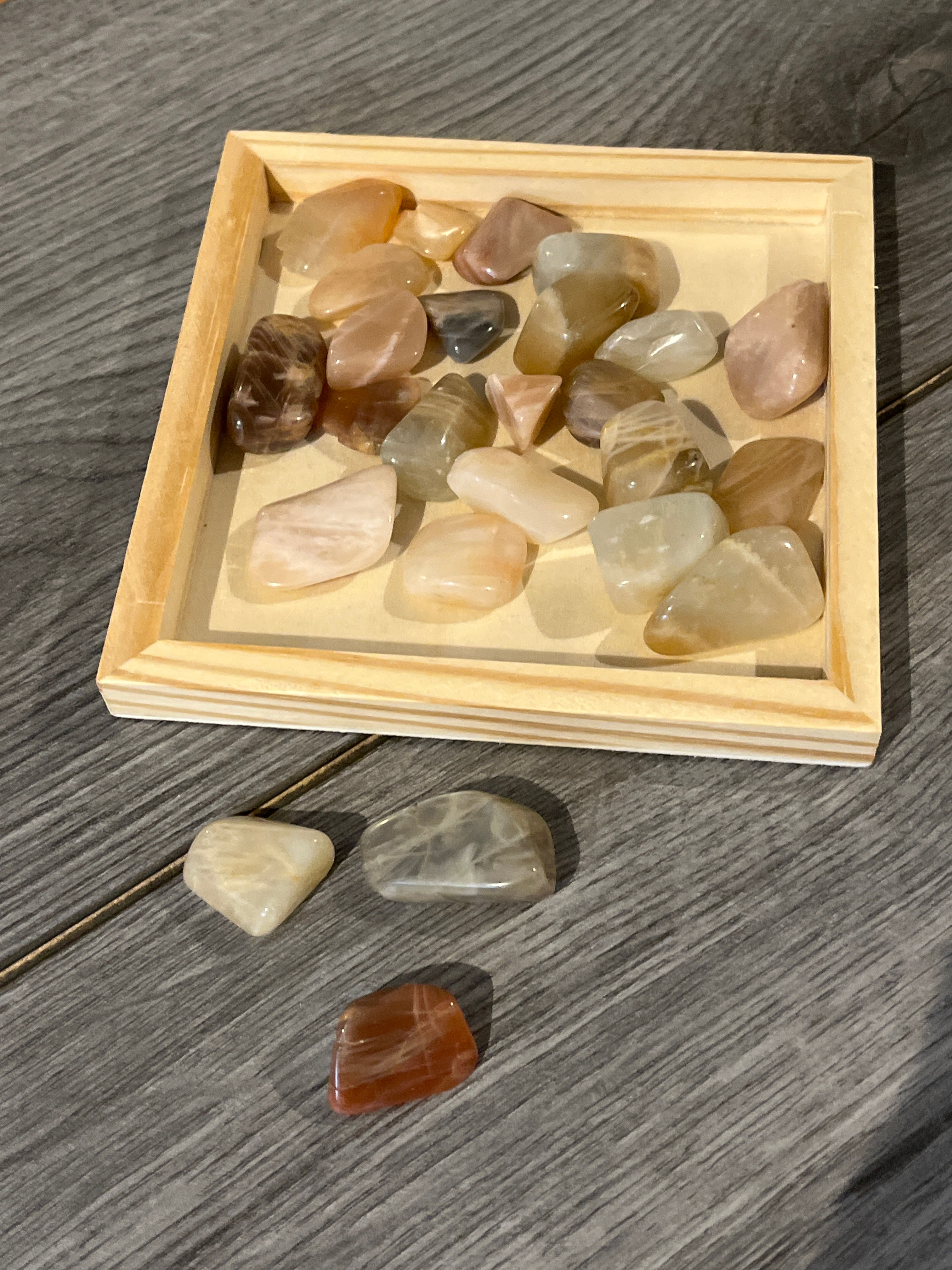 Moonstone (various colours)