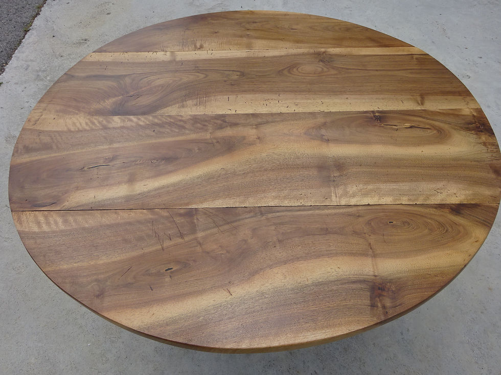 Miniature : Table ronde en noyer massif, verni bistrot