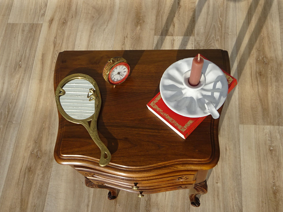 Miniature : table de chevet Louis XV vue de dessus