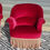 Miniature : Fauteuil crapaud ancien, velours rouge en excellent état