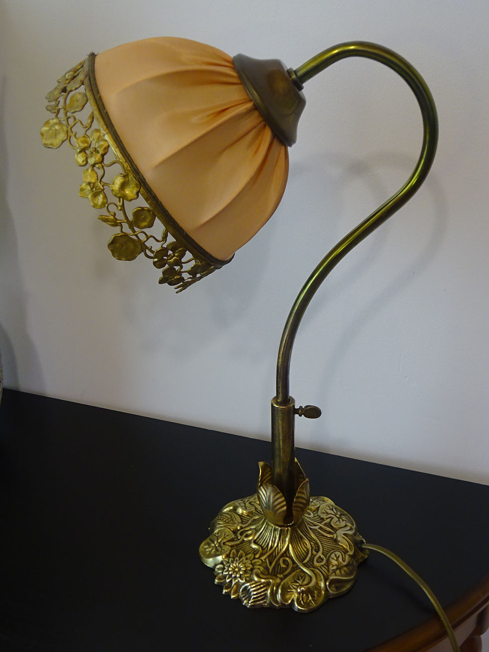 Miniature : lampe de bureau à col de cygne, maison le Dauphin