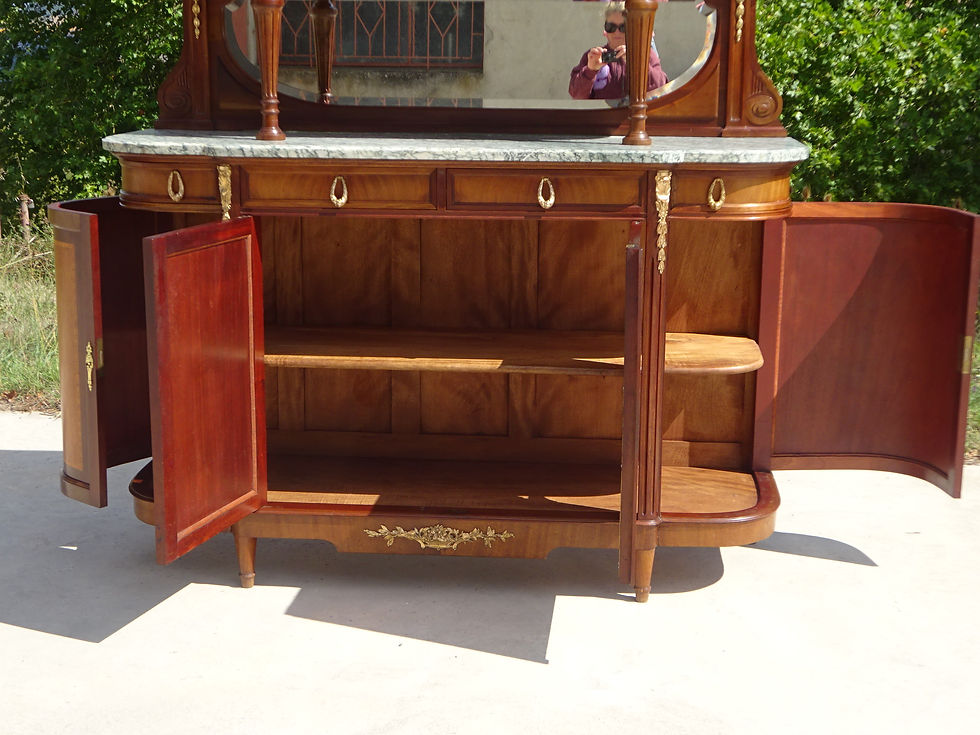 Miniature : Buffet  corps Louis XVI, grand espace de rangement