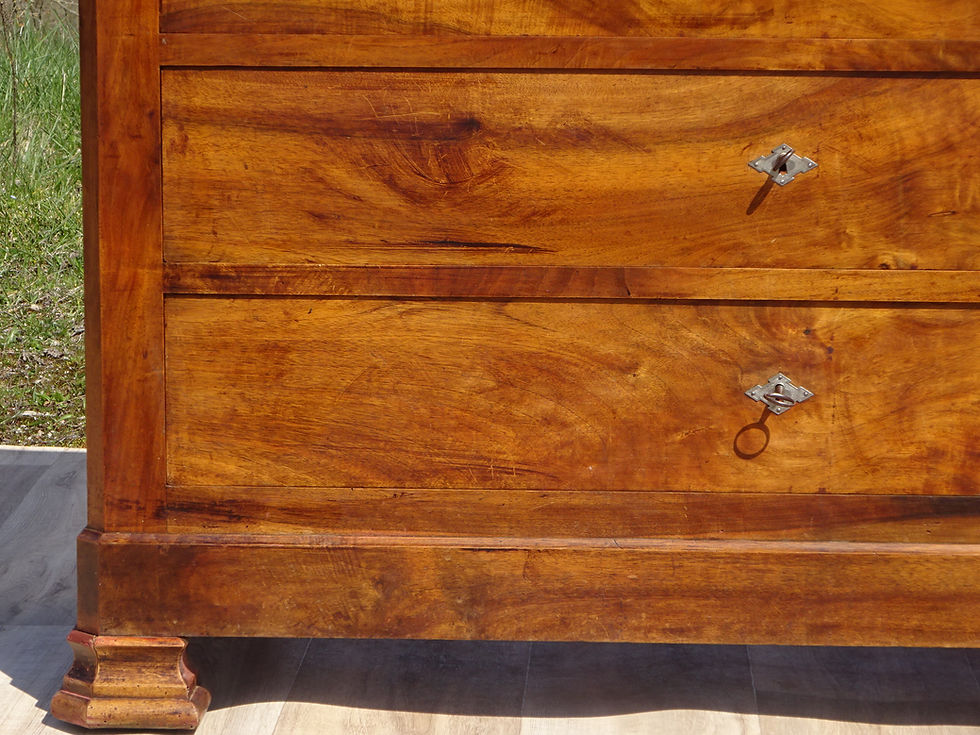 Miniature : Commode Louis Philippe en noyer, piètement en plinthe