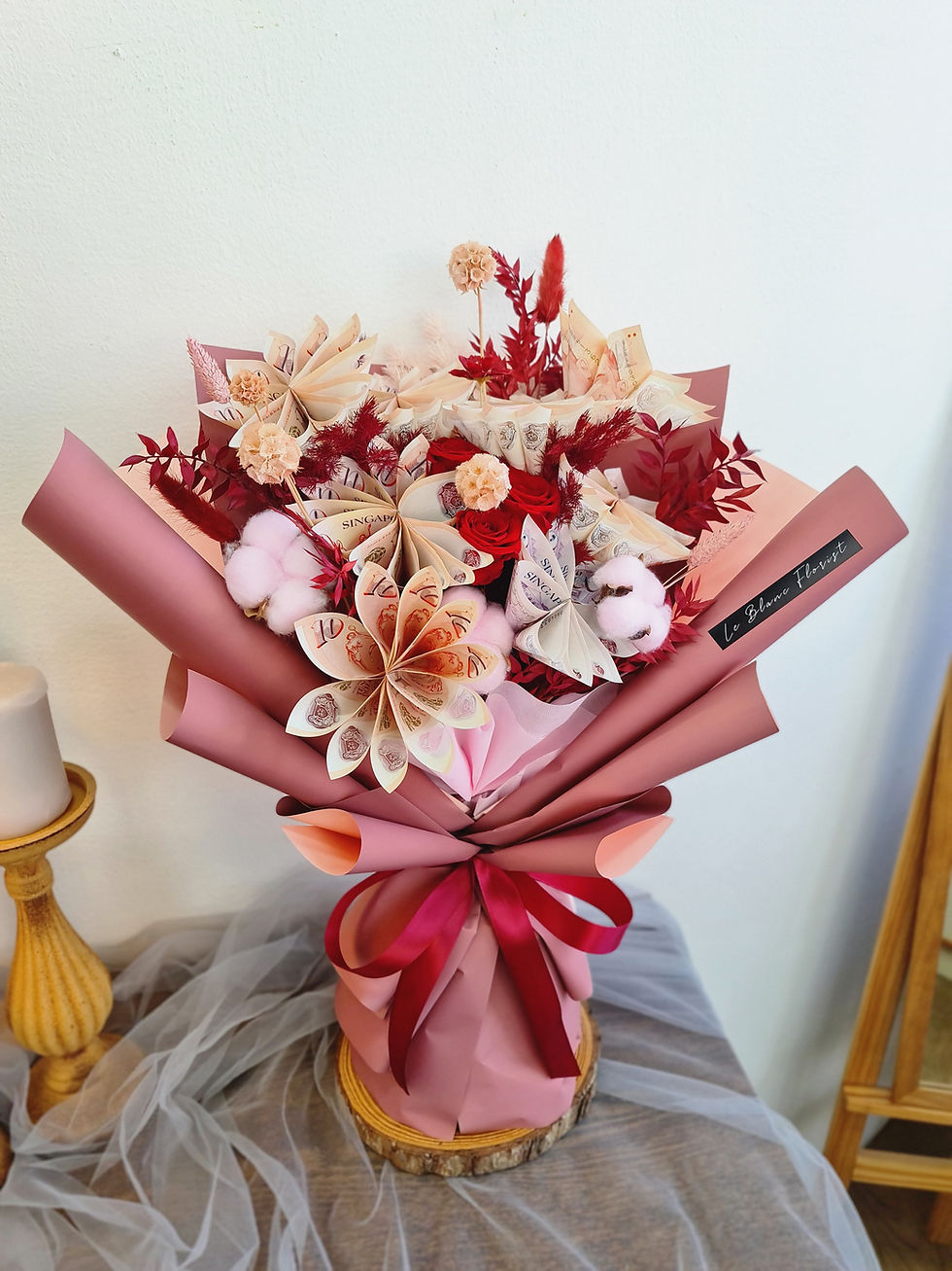Thumbnail: Red Pink Money Flower Bouquet (Cash Not Included)