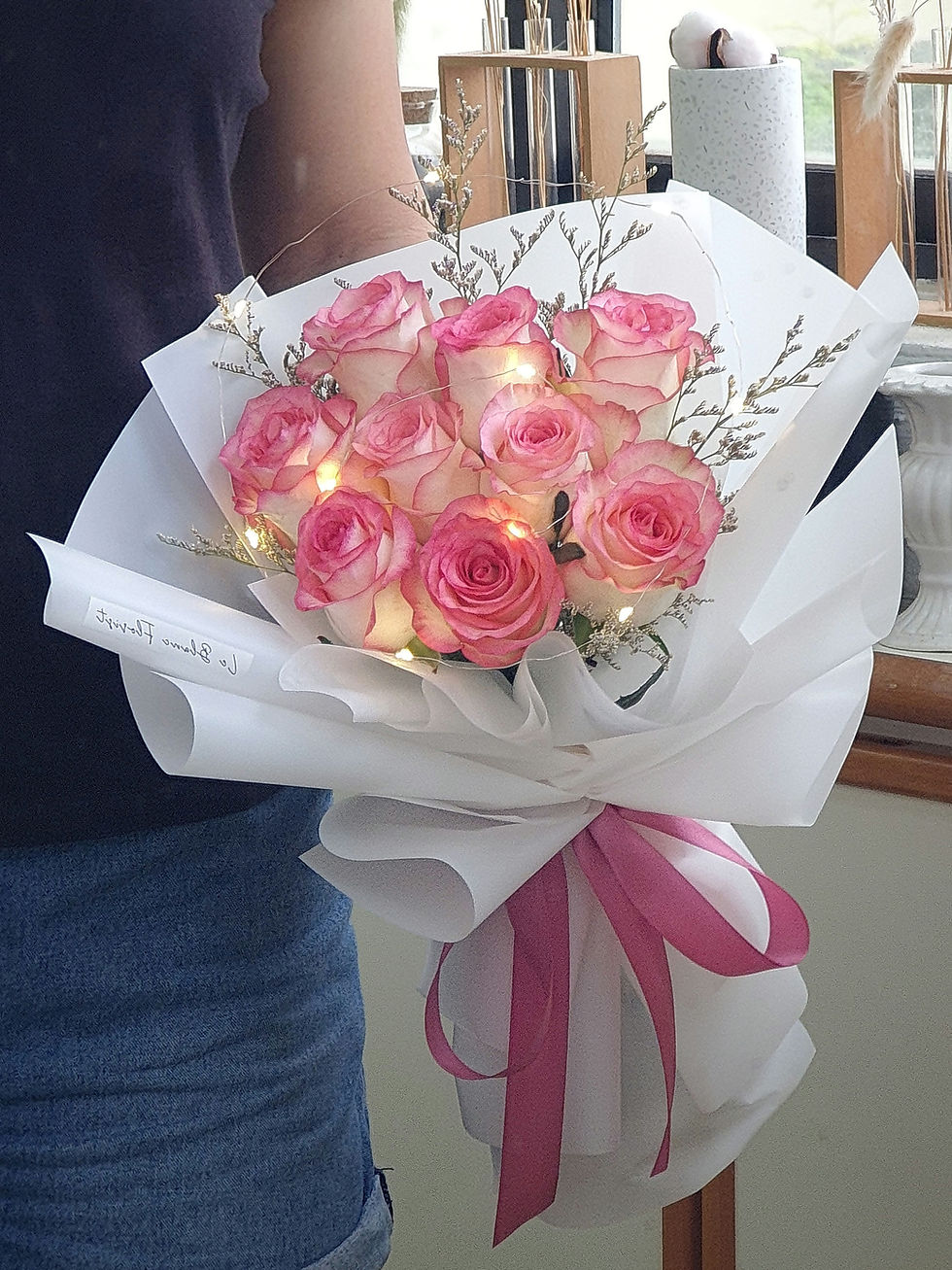 Thumbnail: Pink Lace (9 roses) 