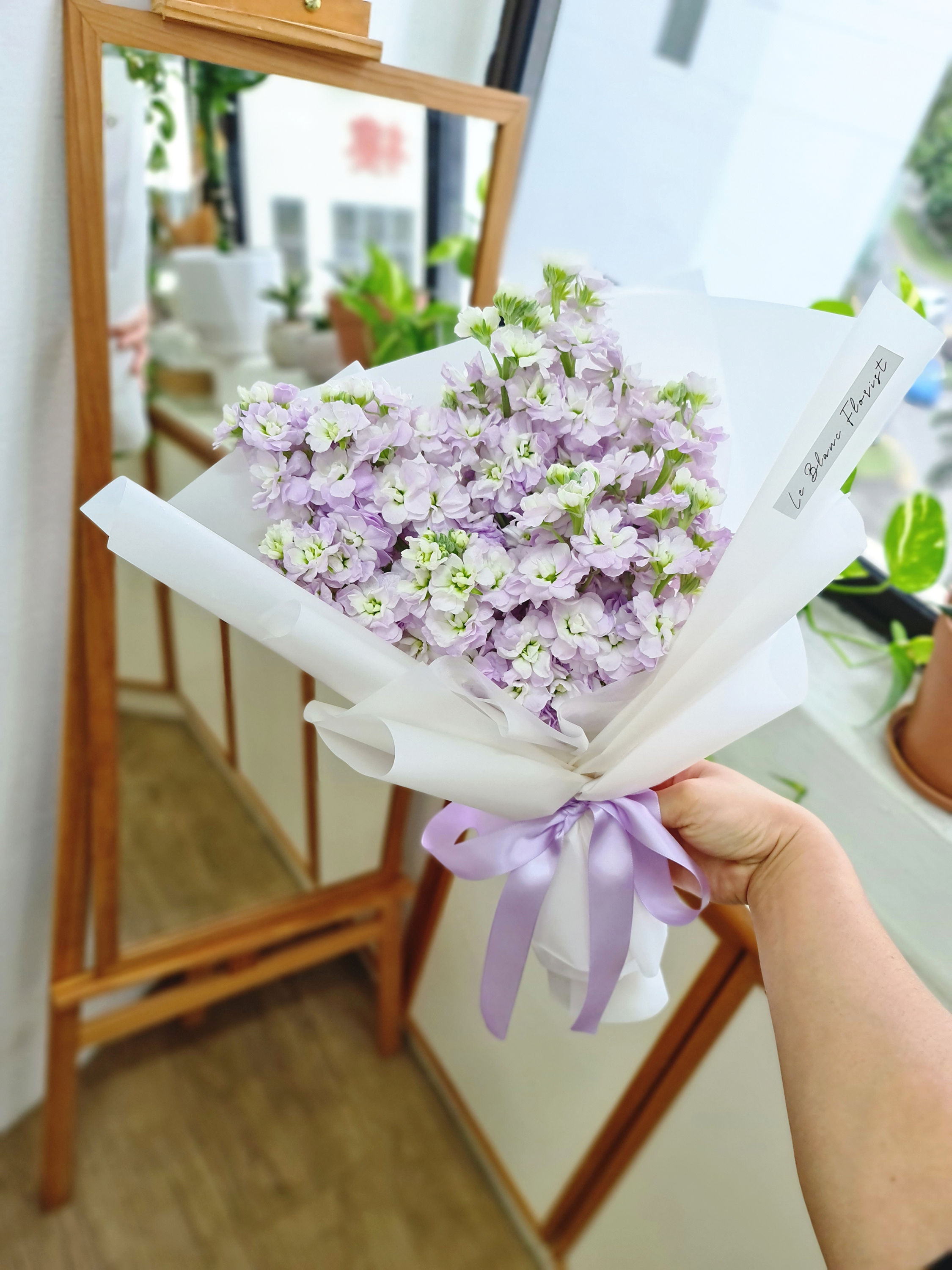 Lilac Matthiola Bouquet (VDAY)