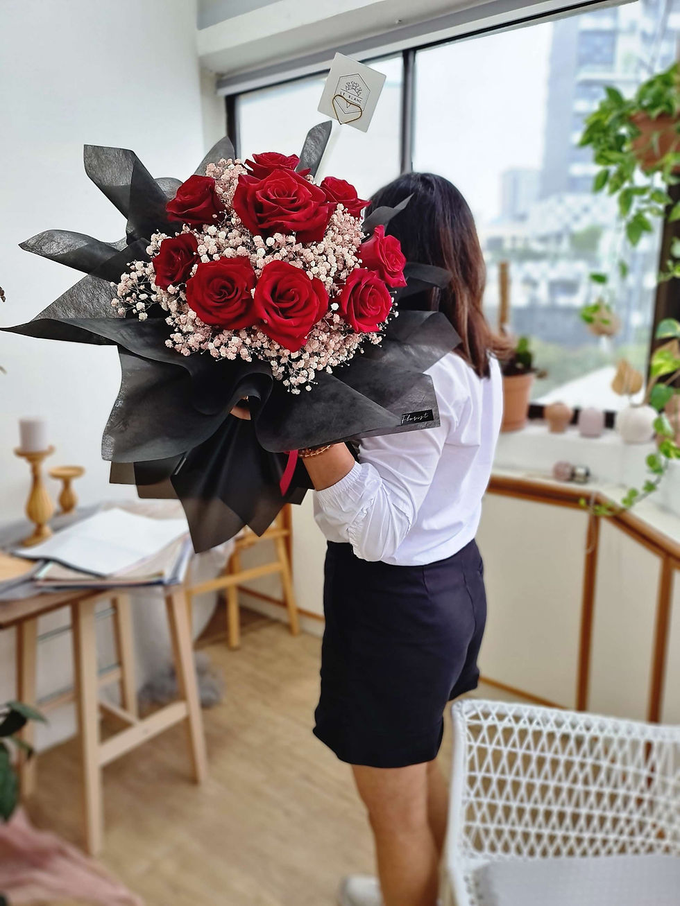 Thumbnail: Red Pink Eternal Love (9 Roses)