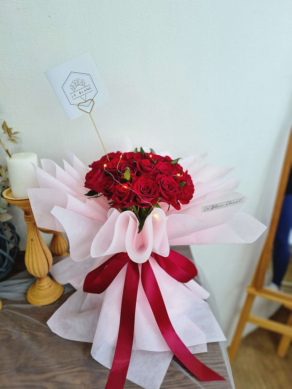 縮圖：Love you 24/7 (24 Roses)