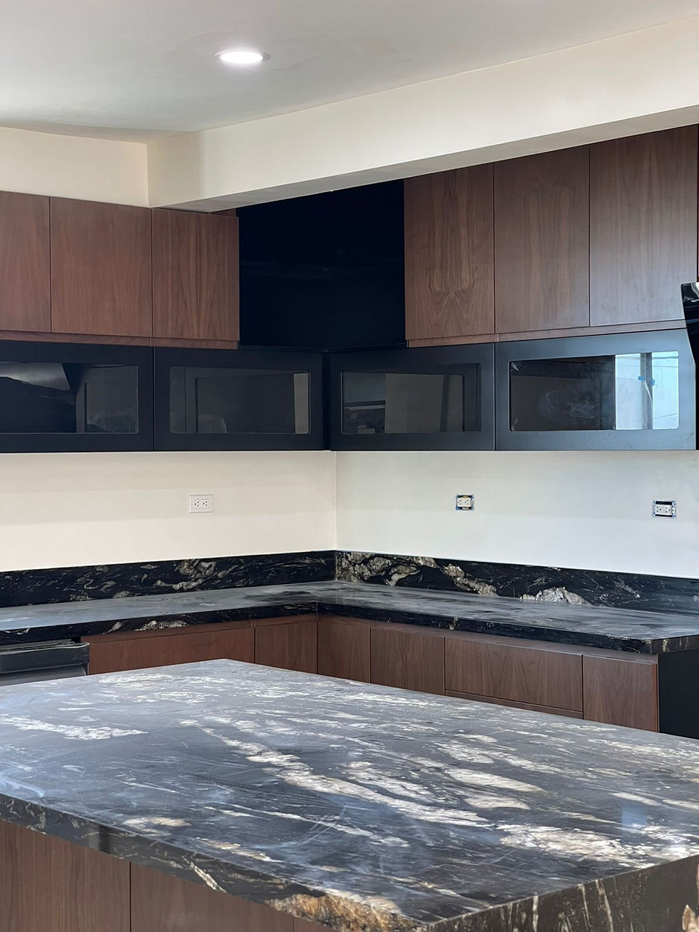 Miniatura: Cocina Elegante de Nogal en L con isla (37.25 pies, 11.3 metros)