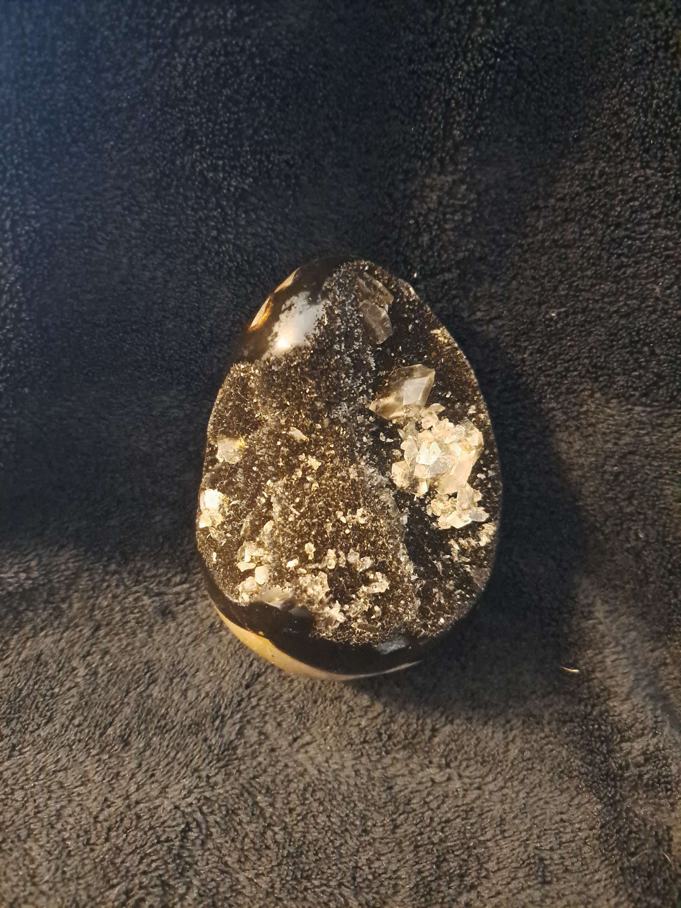 Géode Septaria n°27 (0.63kg) Madagascar