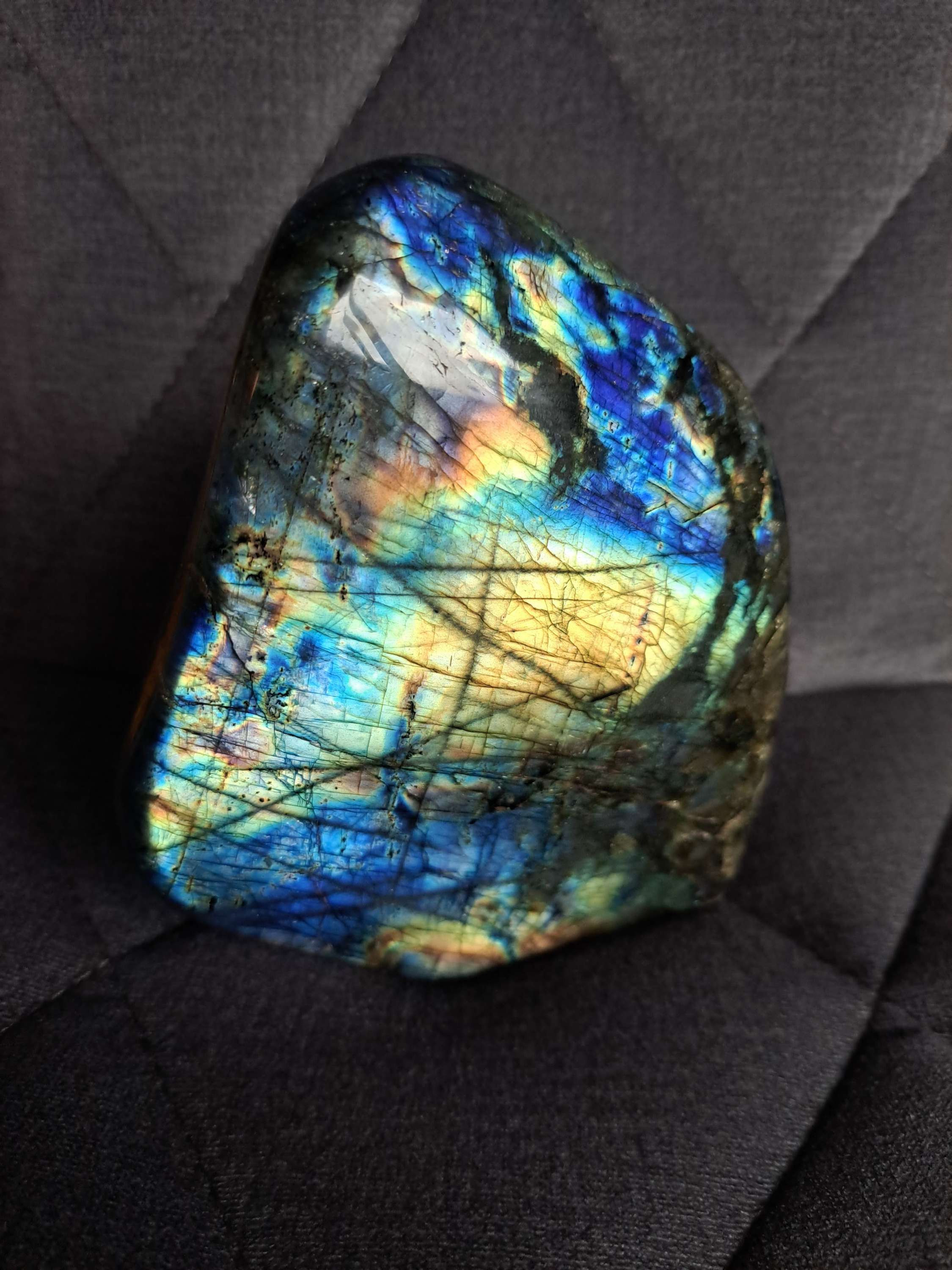 Labradorite N°23 (1.48kg) Madagascar
