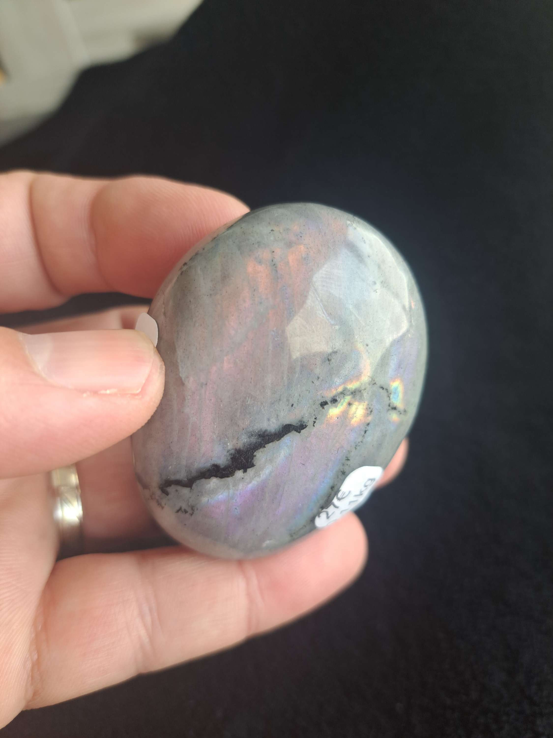 Galet Spectrolite n°2 (0.11kg) Madagascar 