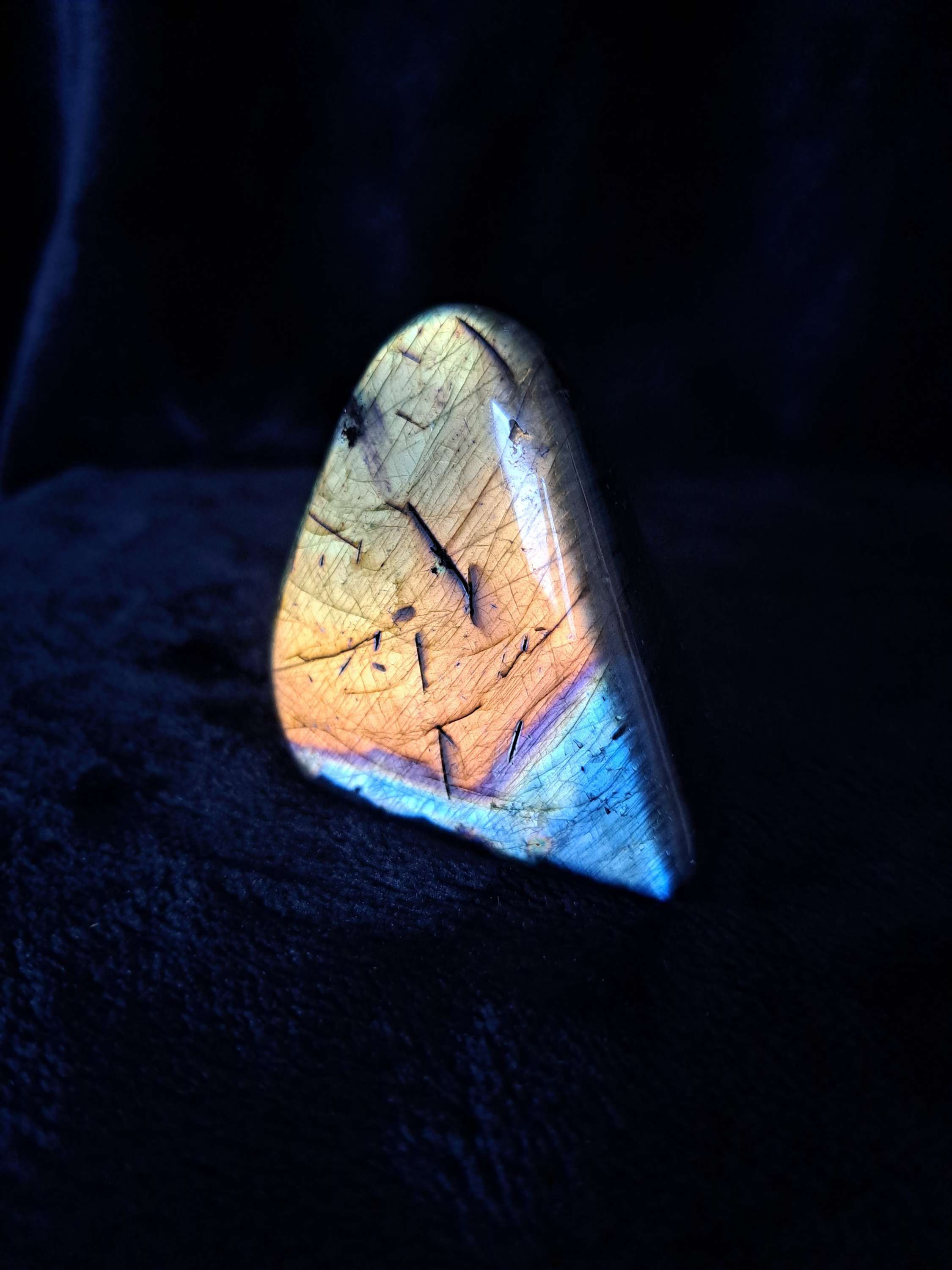 Labradorite Extra n°67 (0.14kg) Madagascar