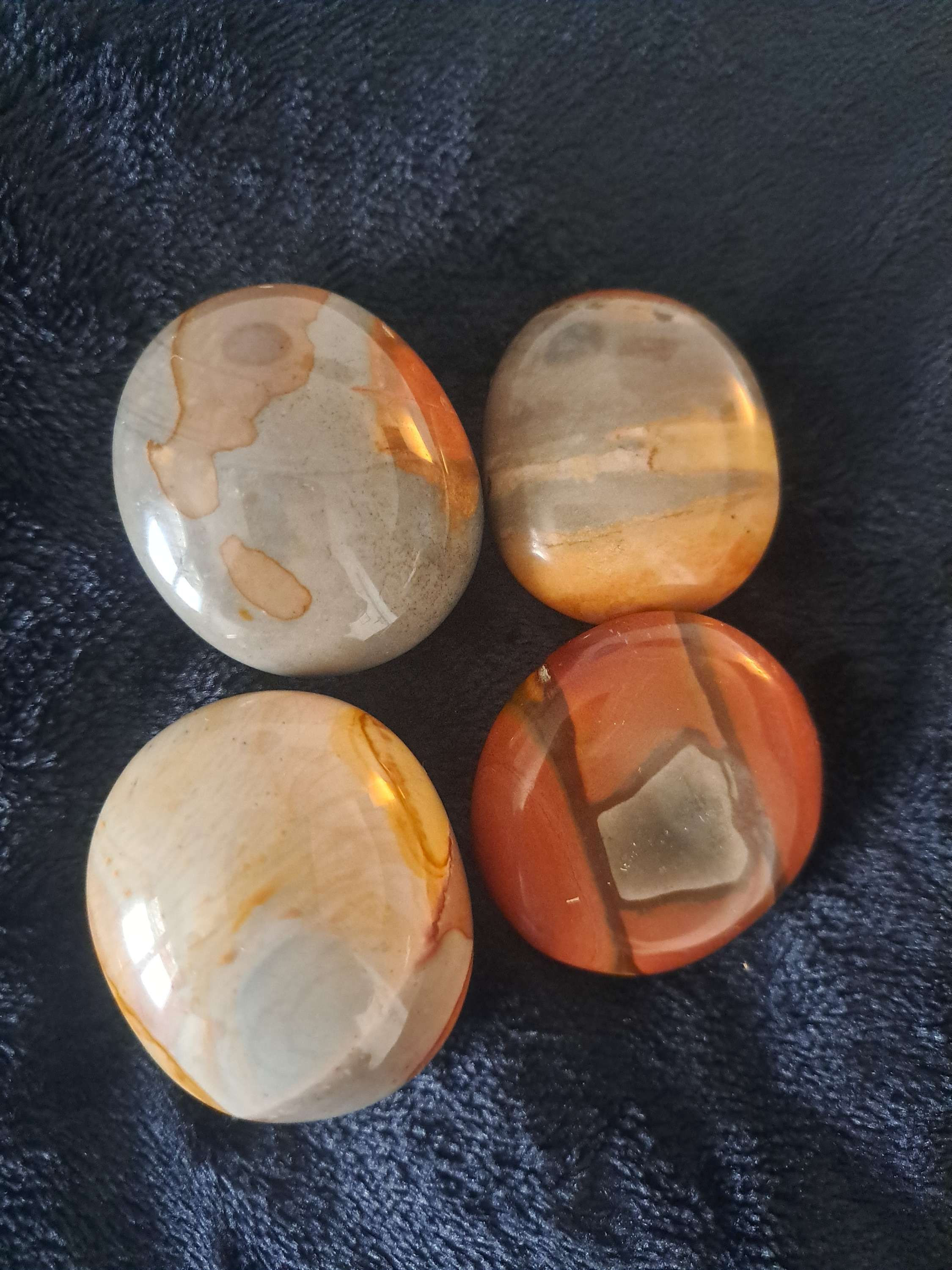 Galet Jaspe Polychrome Madagascar Divers