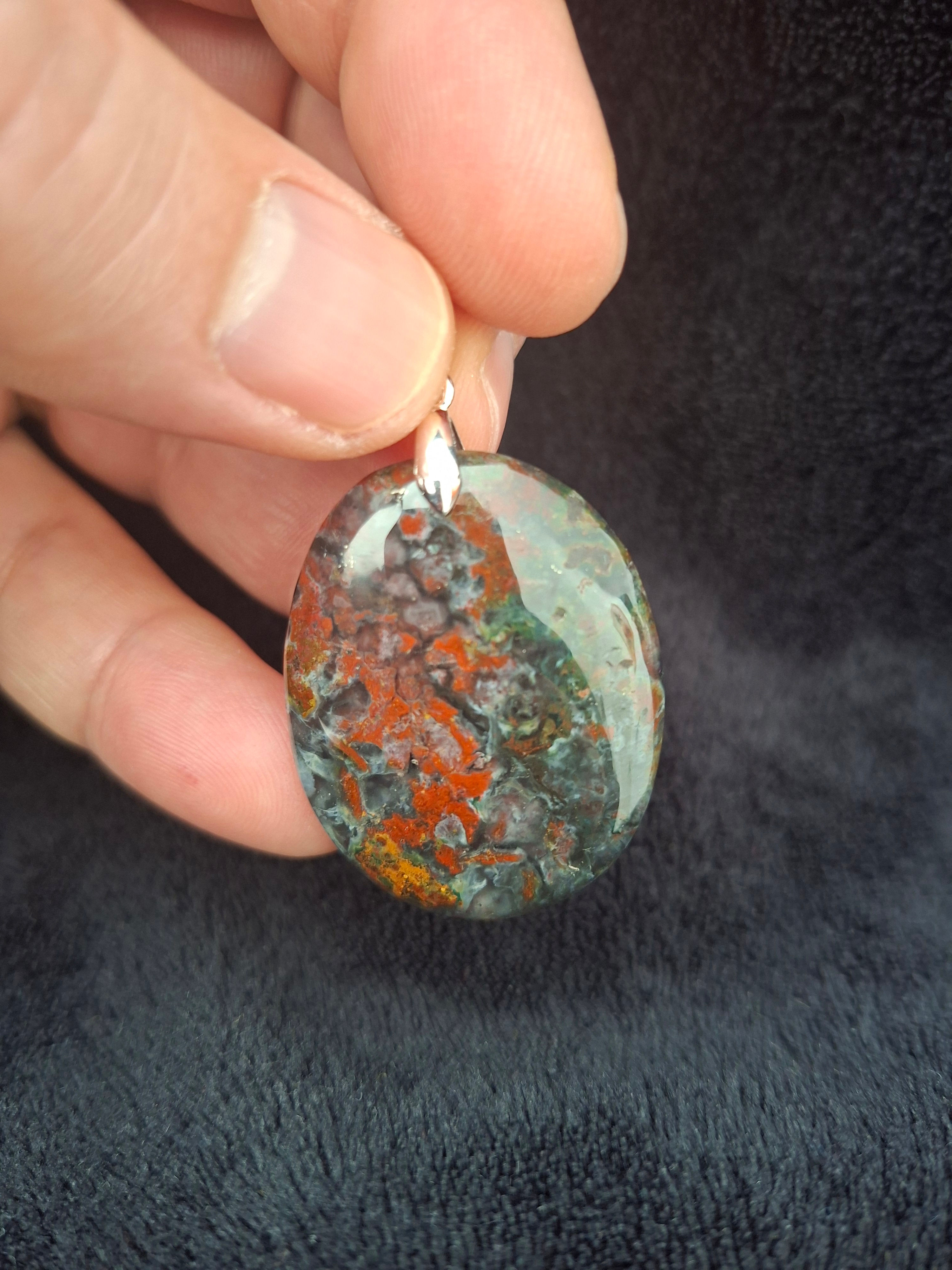 Pendentif Jaspe Héliotrope n°1