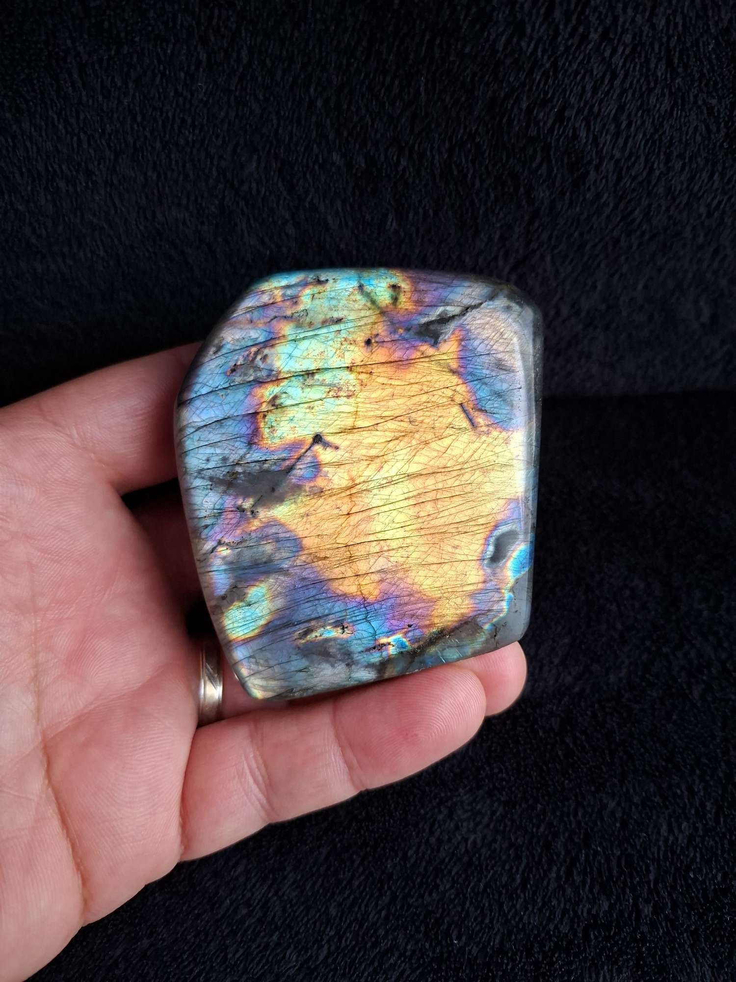 Spectrolite n°202 (0.36kg) Madagascar 