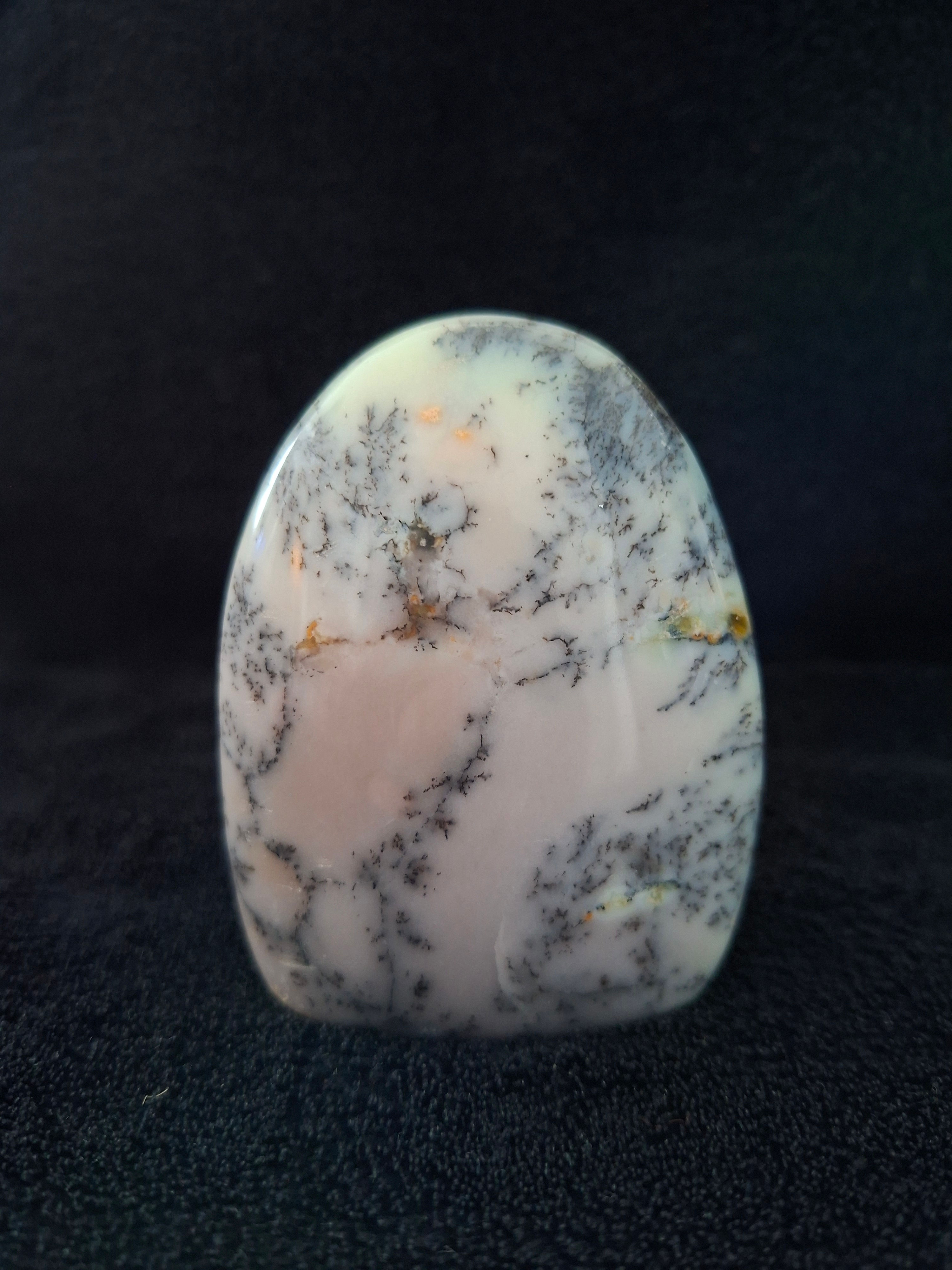 Dôme Merlinite n°2 (0.17kg) Madagascar 