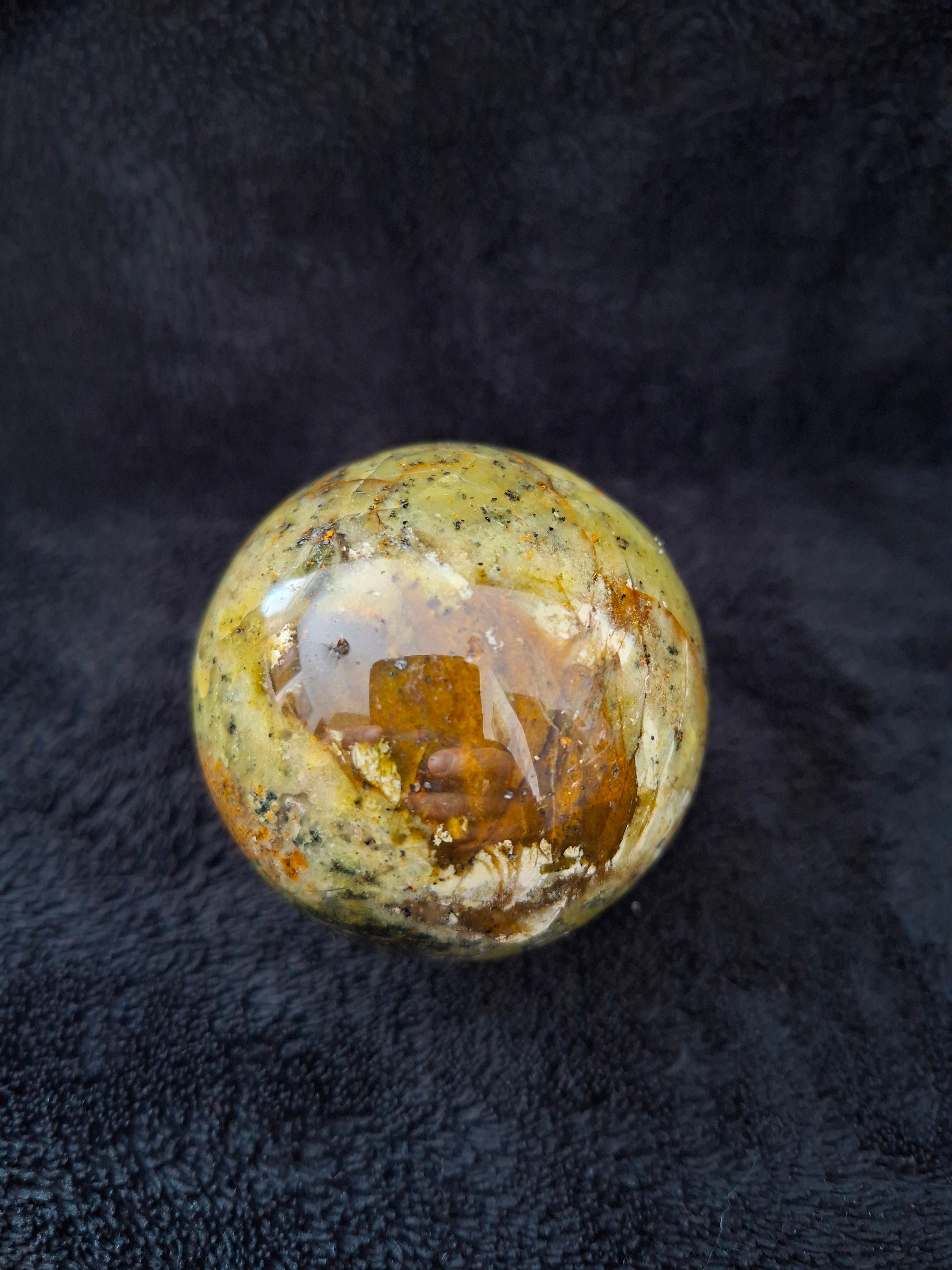 Sphère Opale Verte n°25 (0.21kg) Madagascar 