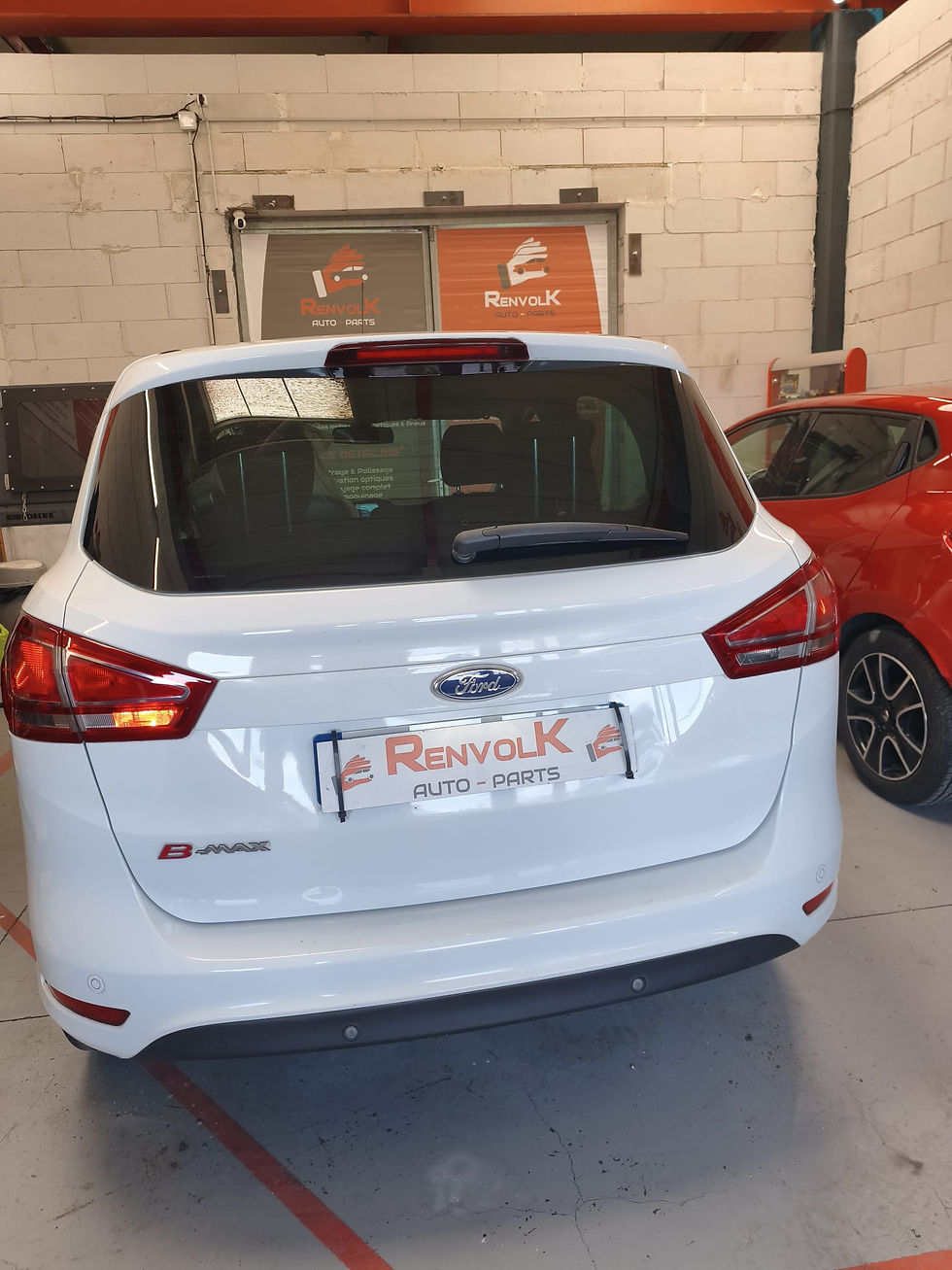 Miniature : Ford  B- MAX 1.6 TDCi 95ch 2014 Titanium monospace