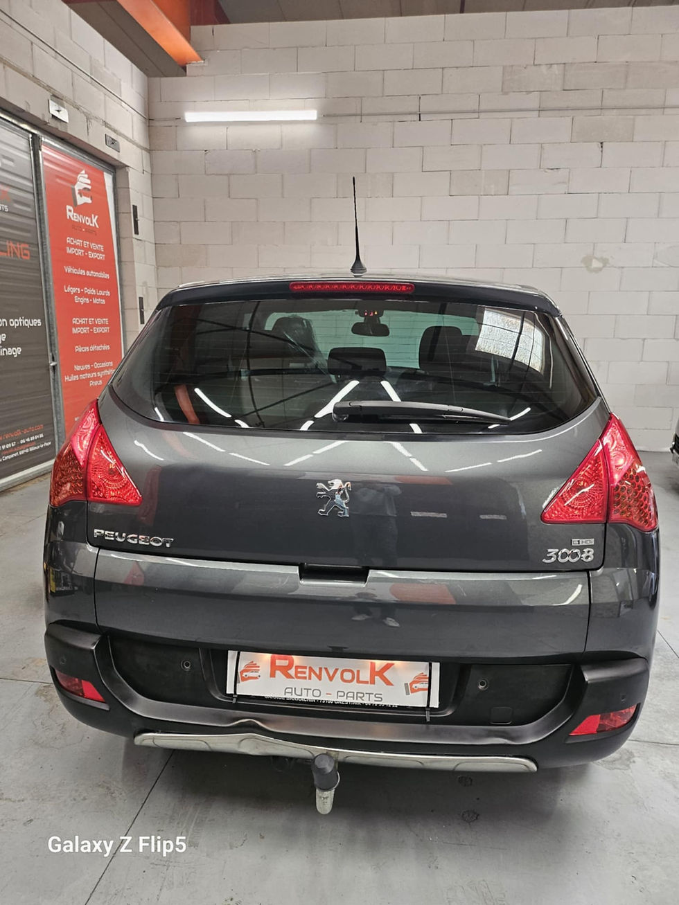 Miniature : Peugeot 3008 1.6 eHDi 115ch 2012 158000km 