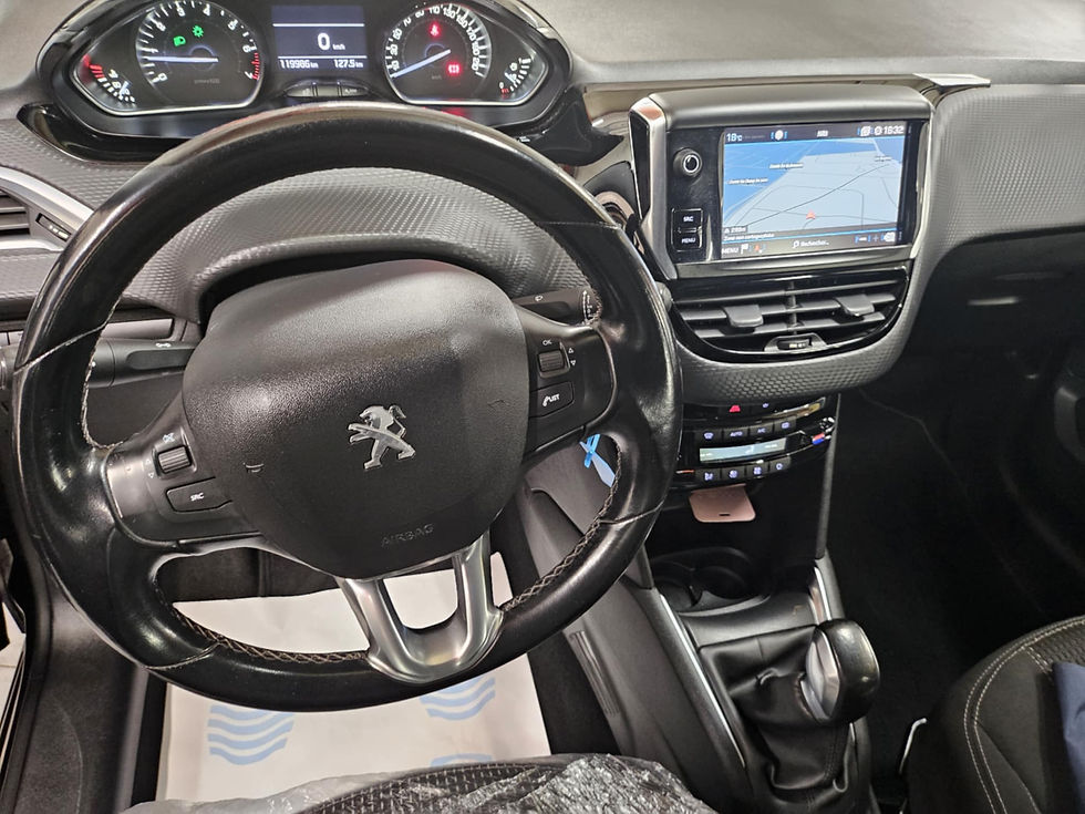 Miniature : Peugeot 208 Allure 1.2 VTi 119 860 Km 