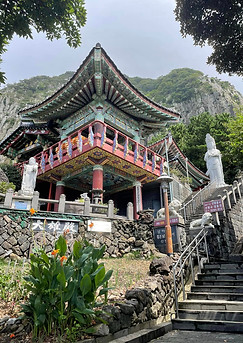 Bomunsa temple - Jeju_edited.jpg