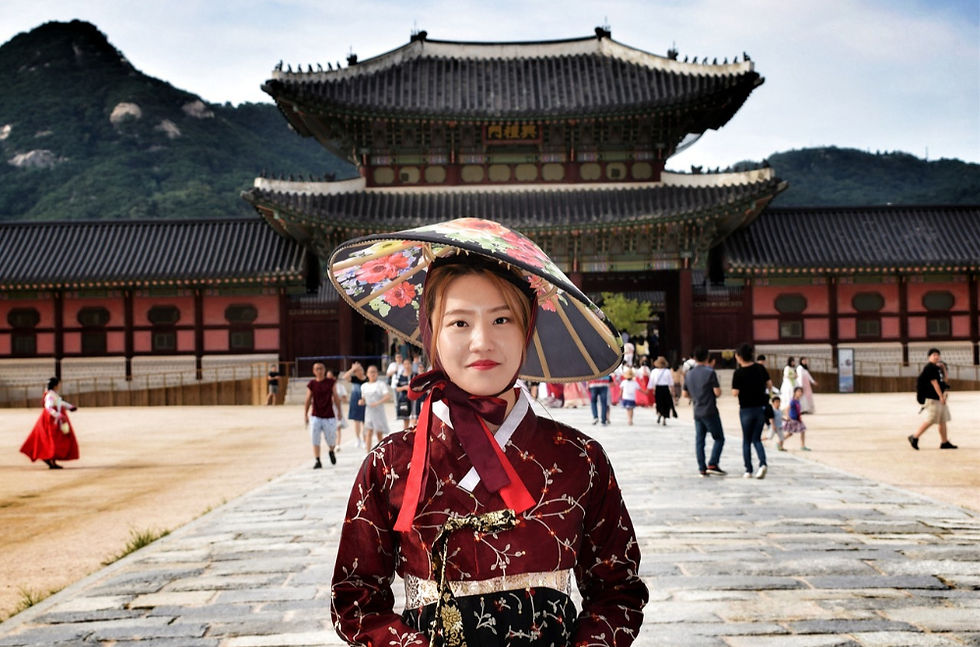 Lady in hanbok at palace in South Korea