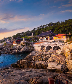 Busan landscape at Haedong Yonggungsa Te