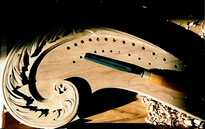 Neck Carved Acanthus Scroll (1)