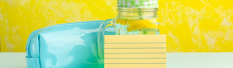 front-view-fresh-cocktail-with-pen-box-yellow-surface.jpg