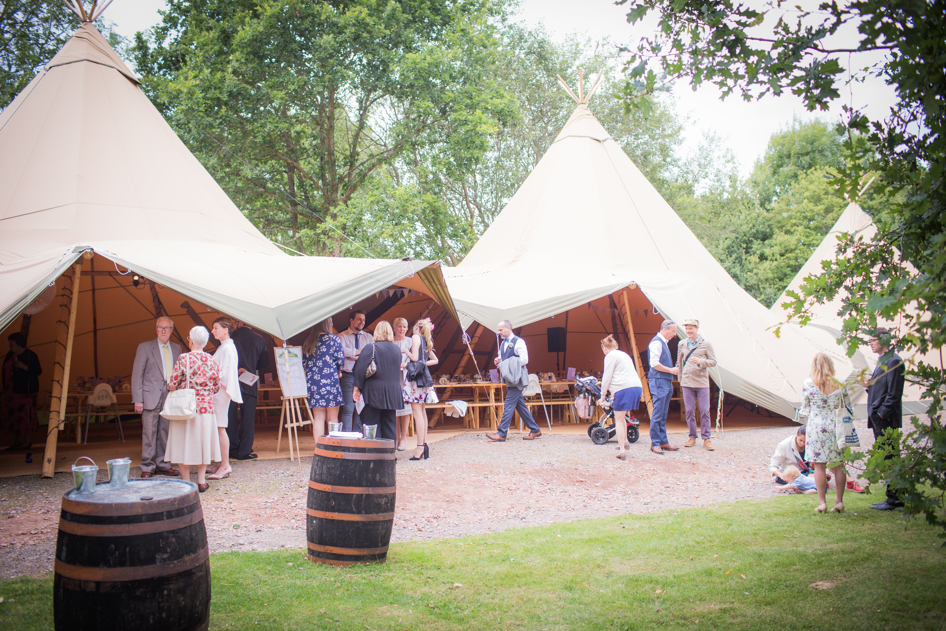 Susan&IanTipiWedding-56 (1)