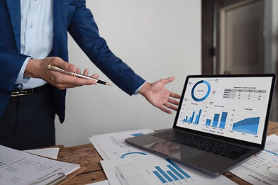 Data Visualization for Real Estate Market Analysis