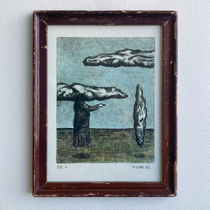 Tryk med figur der svæver med sky på hovedet og peger på en anden sky.