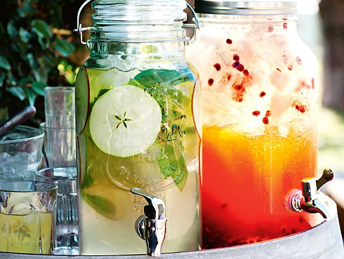 dec14_appleteamocktail_Mobile-1300x1150.webp