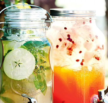 dec14_appleteamocktail_Mobile-1300x1150.webp