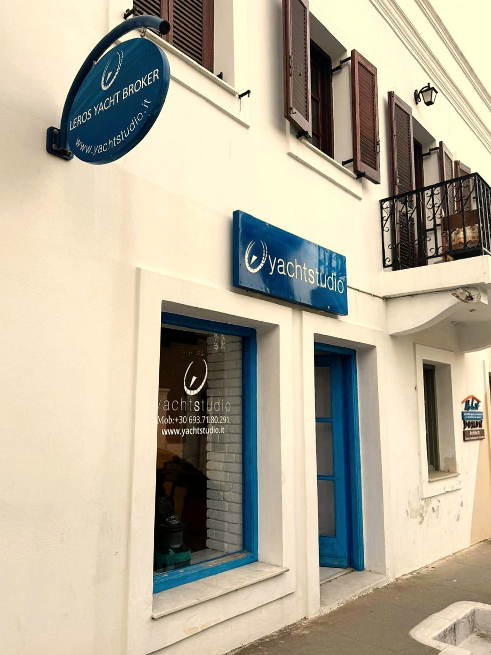 yachtstudio local_edited.jpg