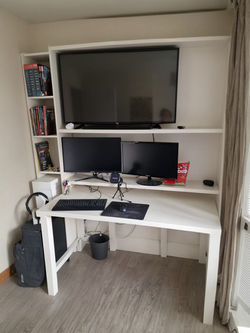 Woody Desk Bespoke Studio Desk and furniture (2)_edited_edited_edited_edited