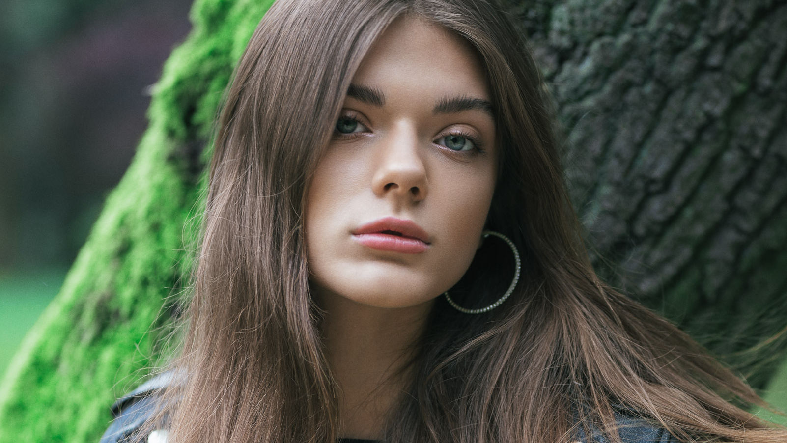 portret, modelka, park, sesja portretowa, retusz, dziewczyna, poza