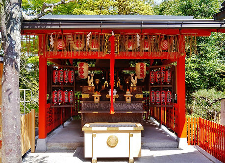 Kyoto_Kiyumizu-dera_Jishu-jinja_2.jpg