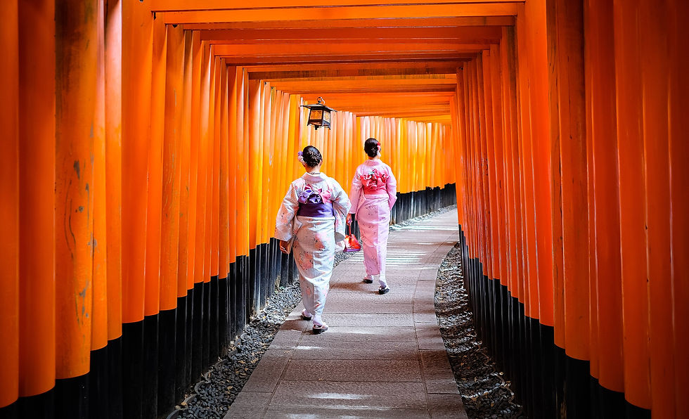 Fushimi_Inari_Taisha_Shrine,_Kyoto_(30173750748).jpg