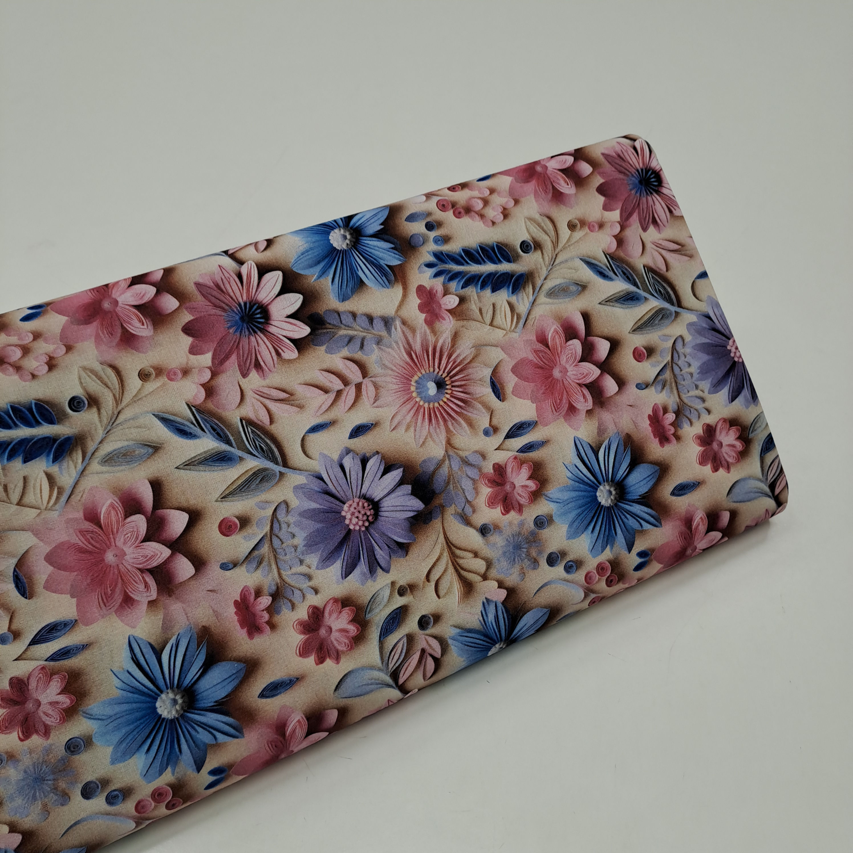 Flores lilas y rosas