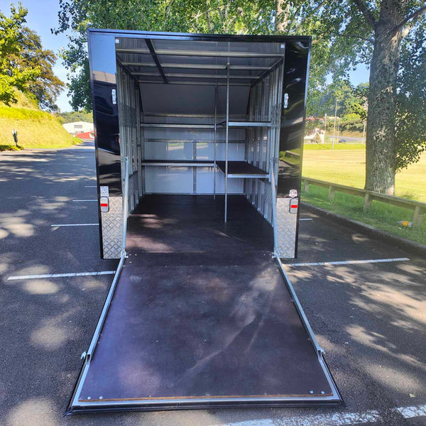 Mobile business trailer 