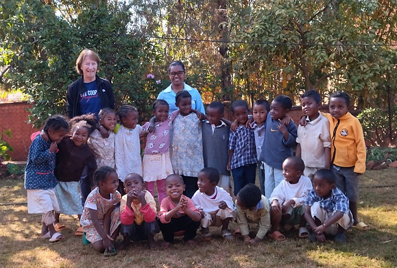 Chantal et les élvèes.JPG