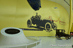 Museo Enzo Ferrari --
