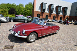 Citroën_DS_21_Cabriolet_Usine.021