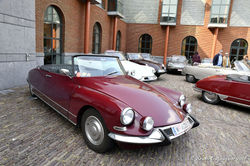 Citroën_DS_21_Cabriolet_Usine.020