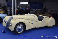 Peugeot 402 Darl mat 742.500$